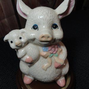VTG Piggie and Piglet coin bank~Look at those eyes~Handpainted~Detailed~…